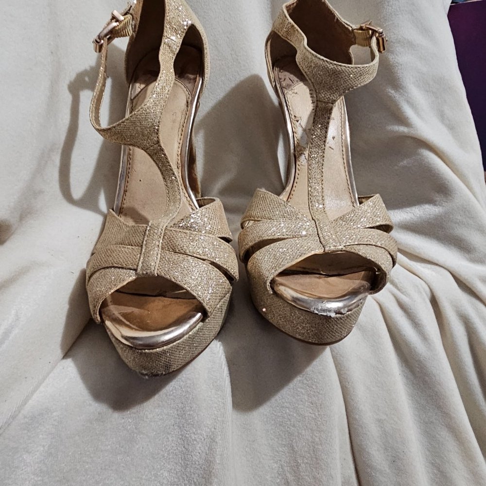 Shoes - Picture 2 of 2